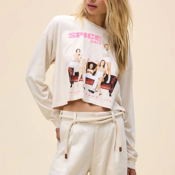 Daydreamer Spice Up Your Life Crop Merch Long Sleeve - Picture 3 of 7